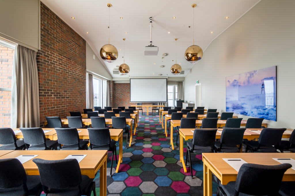 Copyright: Zbigniew Wantuch
ziggi@reklamehusetnord.no
Meeting room Isbjornsalen